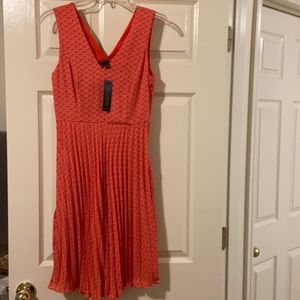 Banana Republic V Neck Pleated Dress 0